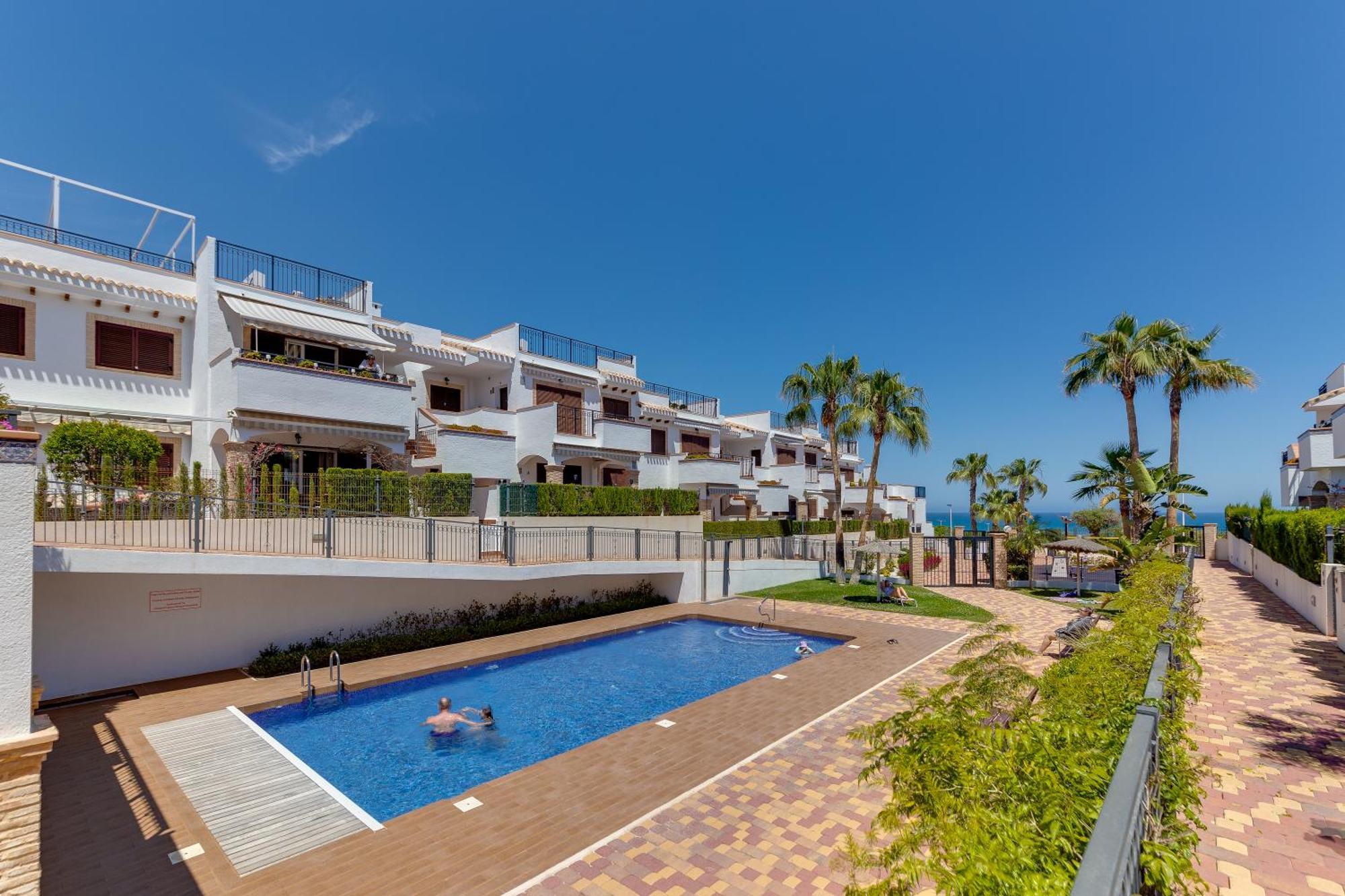 Azul Beach Torrevieja Exteriör bild